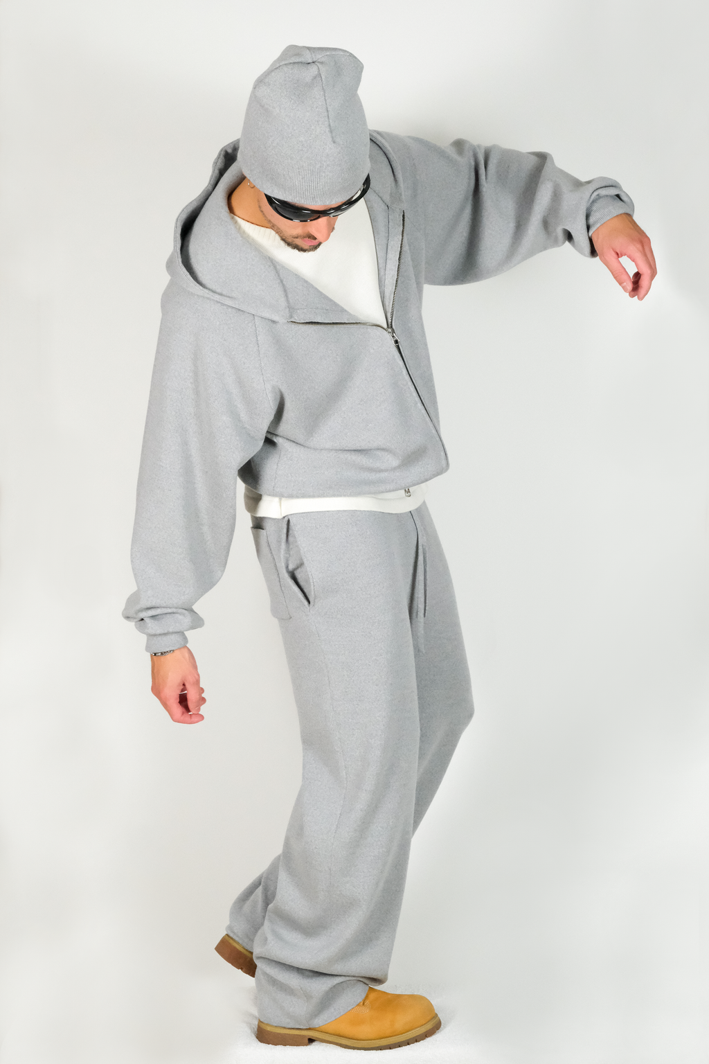 SILVER KNIT ZIP HOODIE