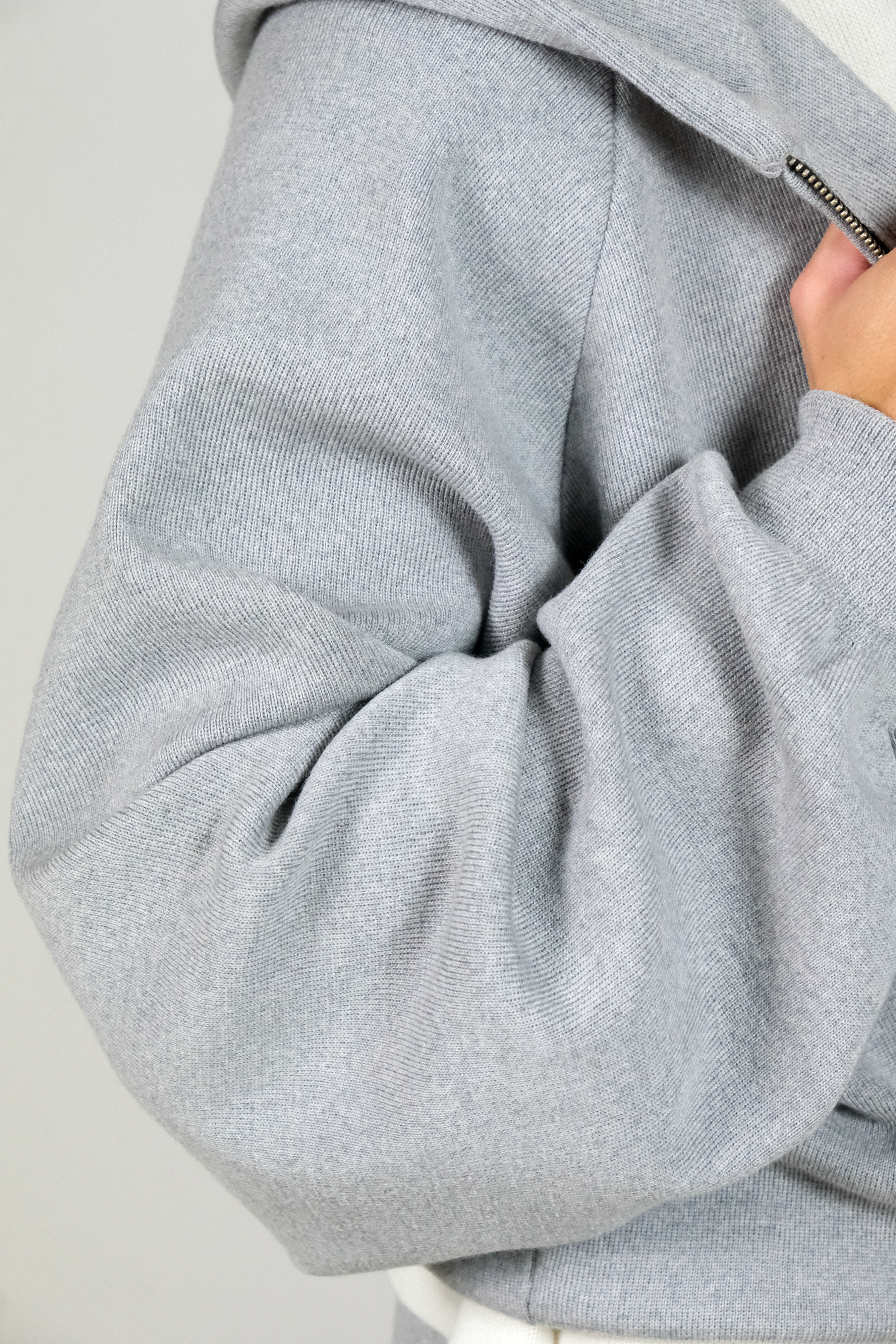 SILVER KNIT ZIP HOODIE