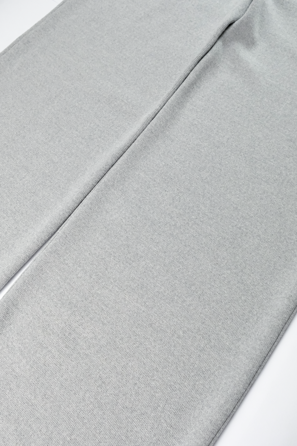 SILVER KNIT SWEATPANTS